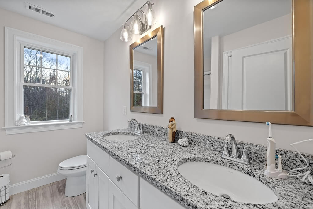 Bathroom Remodeling Services in Hunt