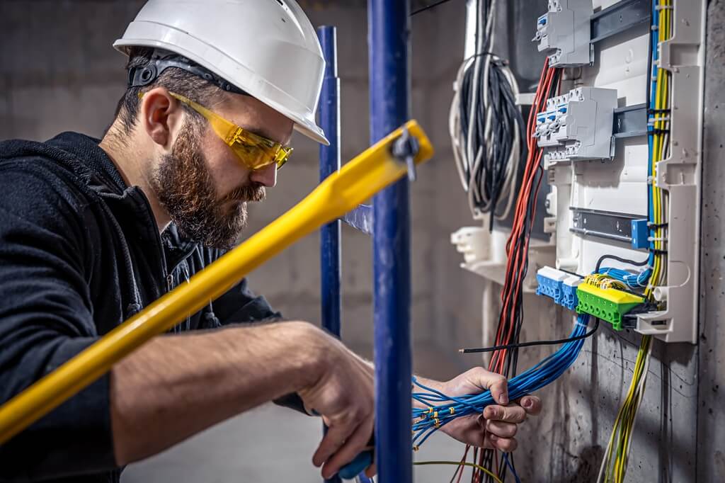 Benefits of Electrical Contractor Services Blanco Texas​
