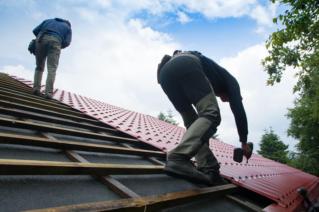 Benefits of Roofing Contractor Services in Hunt TX​