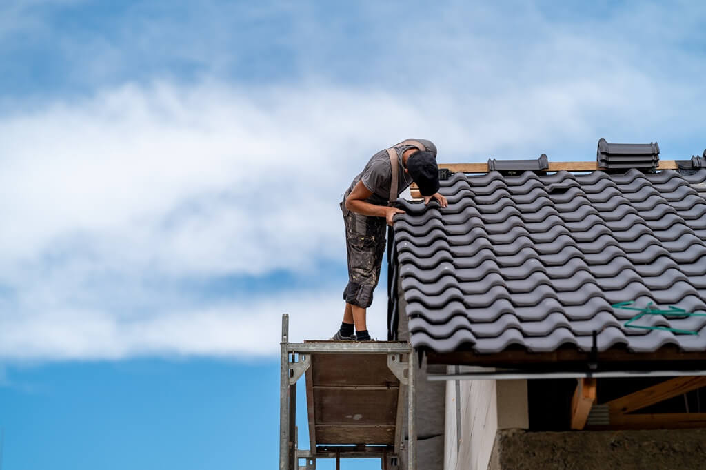 Roofing Contractor Services in Bandera