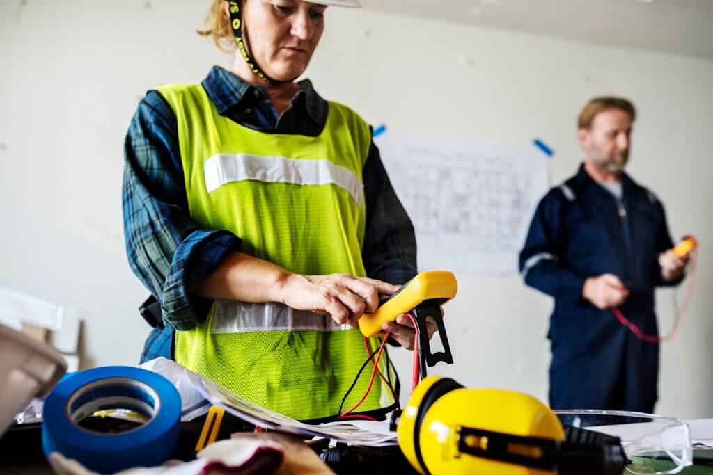 Why Choose Our Licensed Electricians for Electrical Work in Stonewall TX​